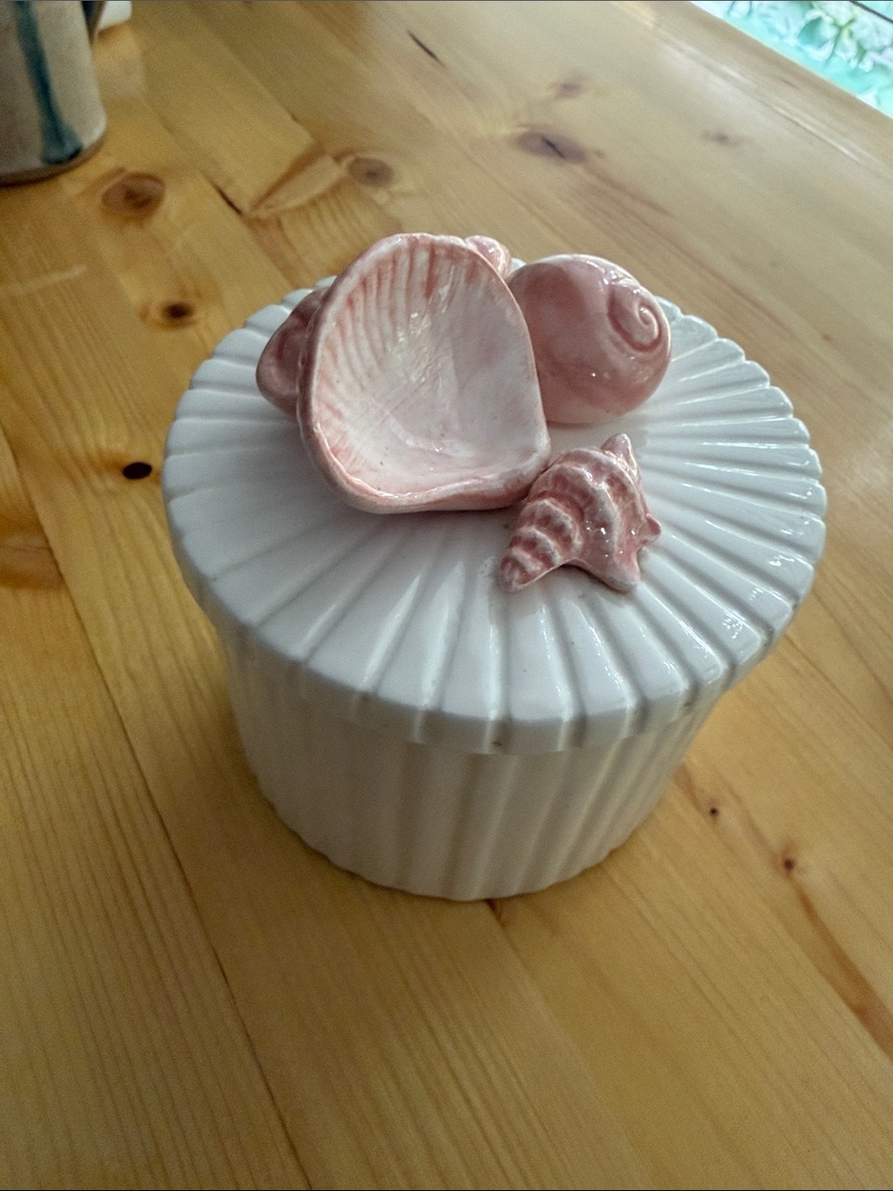 Fitz and Floyd White Trinket Box with Pink Shell Accents